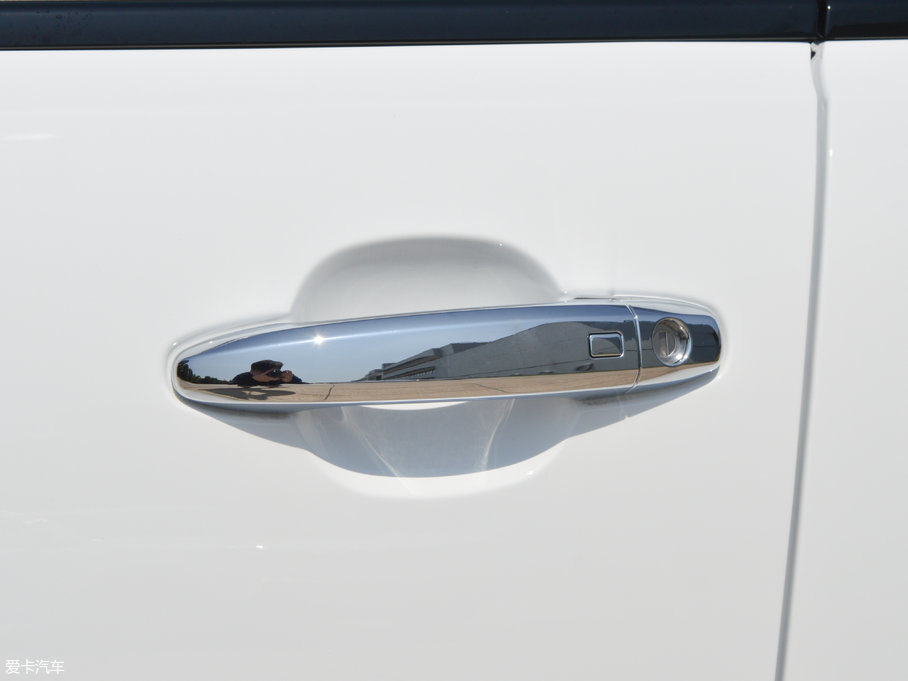 2017�̩T600 Coupe 1.8T  DCT��Ş��