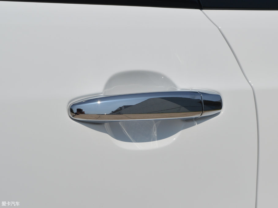 2017�̩T600 Coupe 1.8T  DCT��Ş��