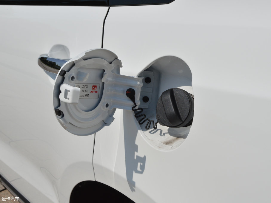 2017�̩T600 Coupe 1.8T  DCT��Ş��