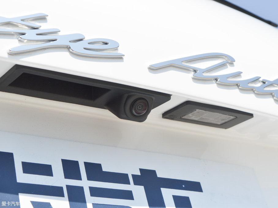 2017�̩T600 Coupe 1.8T  DCT��Ş��