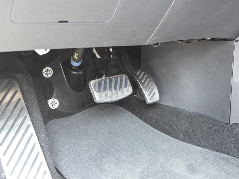 2017�̩T600 Coupe 1.8T  DCT��Ş��