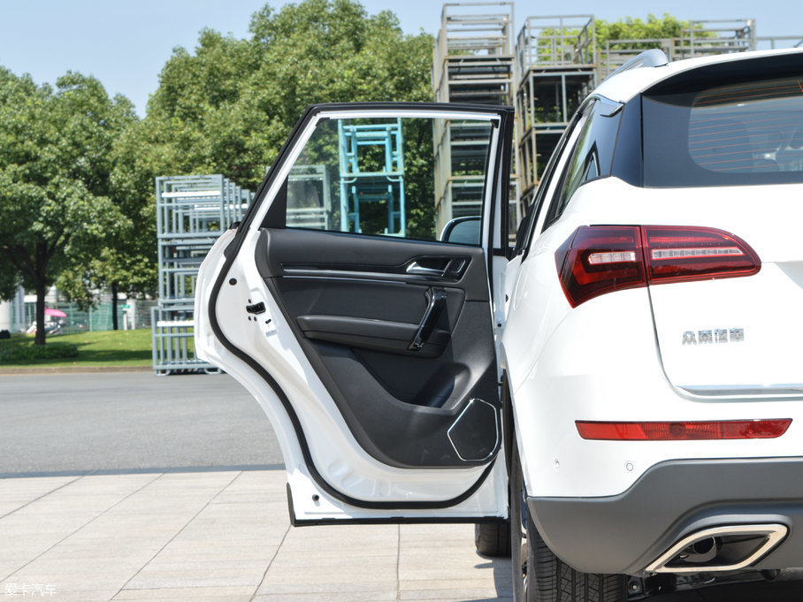 2017�̩T600 Coupe 1.8T  DCT��Ş��