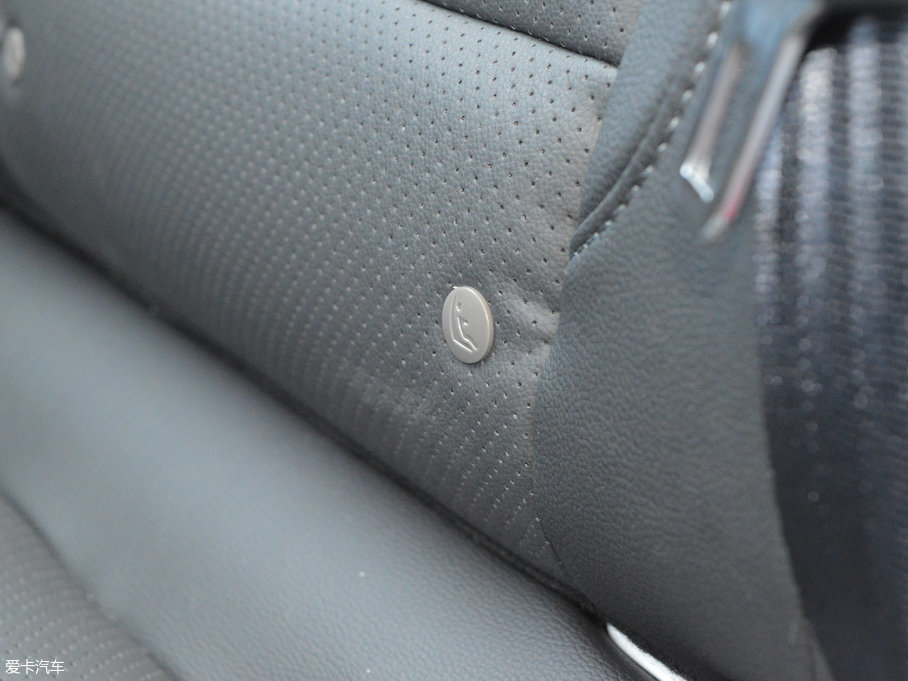 2017�̩T600 Coupe 1.8T  DCT��Ş��