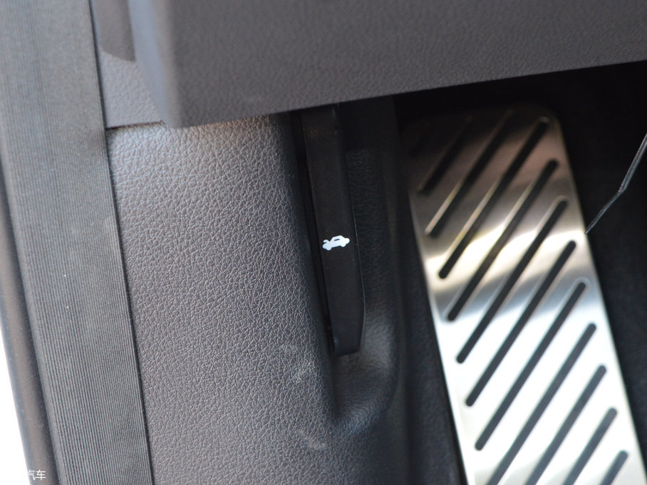 2017�̩T600 Coupe 1.8T  DCT��Ş��