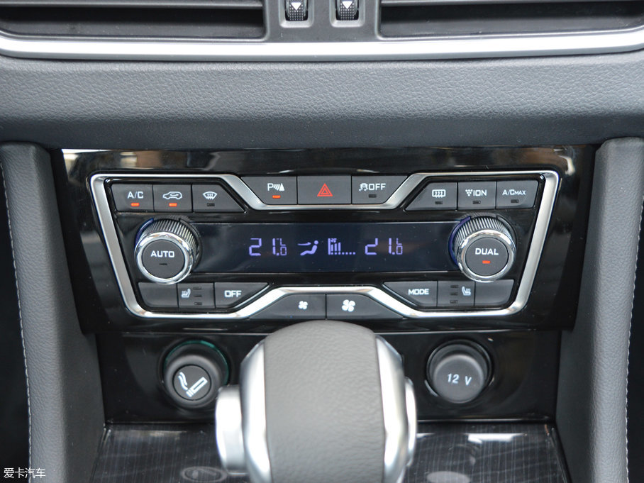 2017�̩T600 Coupe 1.8T  DCT��Ş��