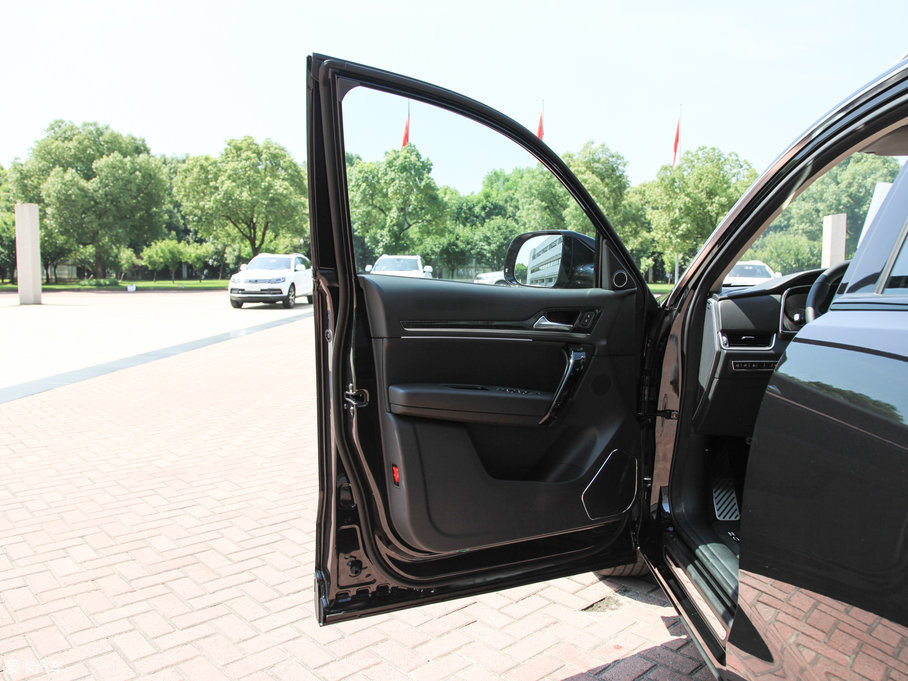 2017̩T600 Coupe 1.8T  DCTF