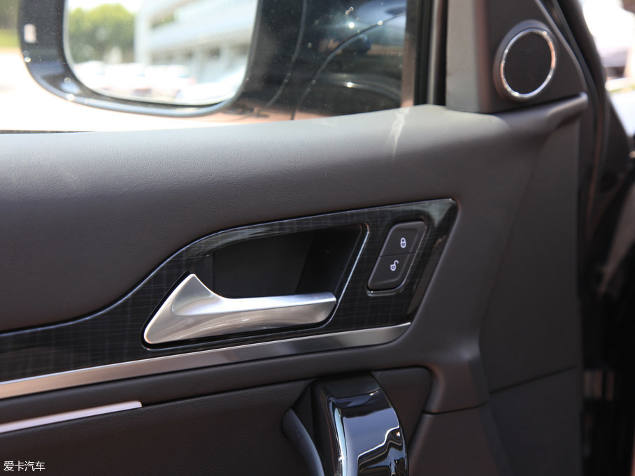 2017̩T600 Coupe 1.8T  DCTF