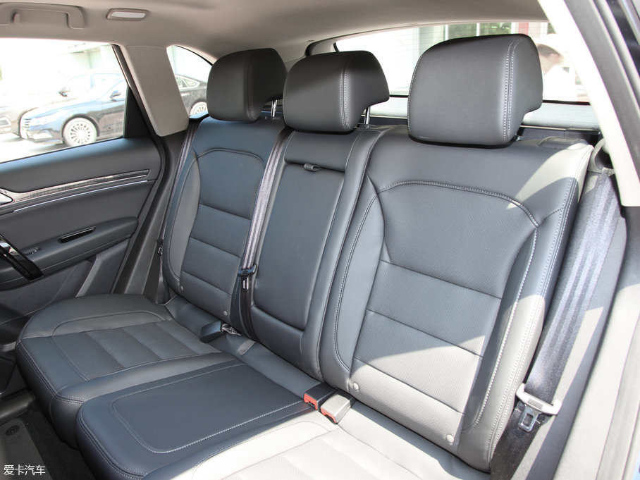 2017̩T600 Coupe 1.8T  DCTF