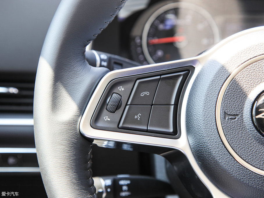 2017̩T600 Coupe 1.8T  DCTF