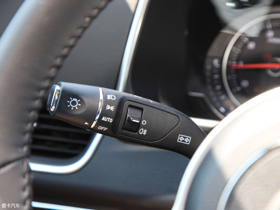 2017̩T600 Coupe 1.8T  DCTF