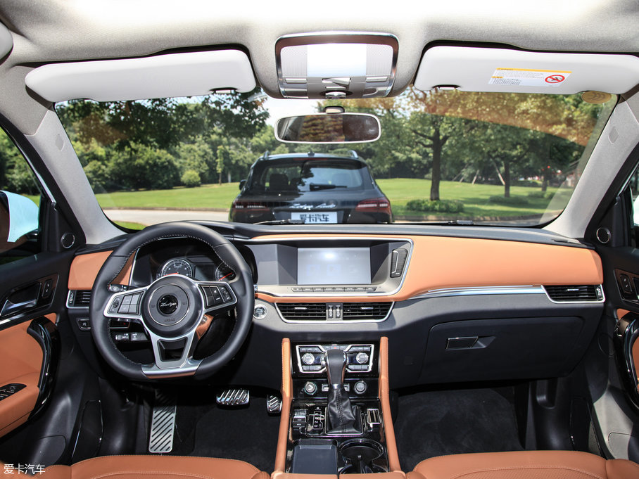 2017̩T600 Coupe 1.8T  DCT