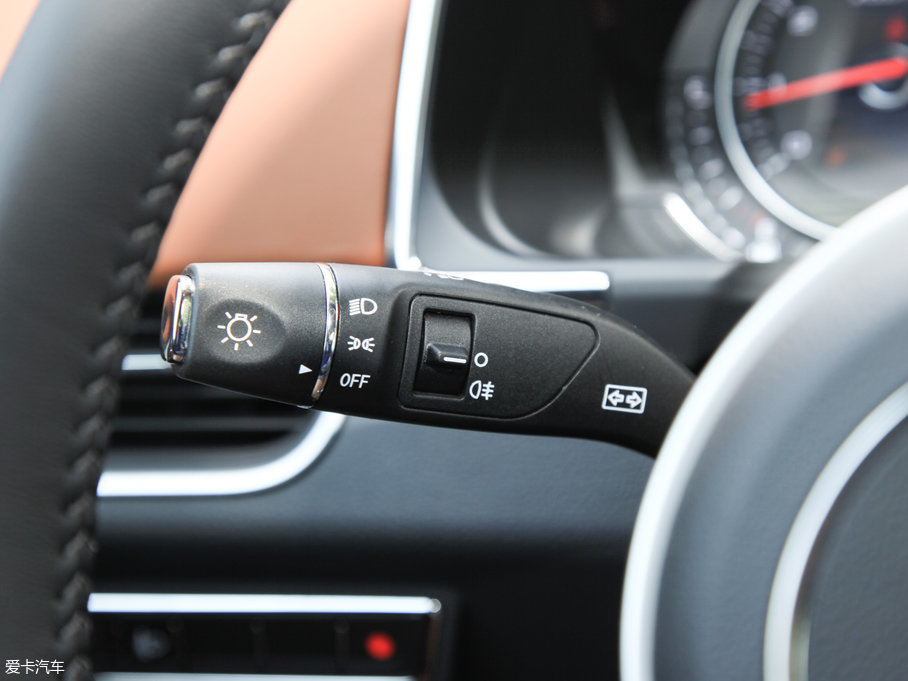 2017̩T600 Coupe 1.8T  DCT