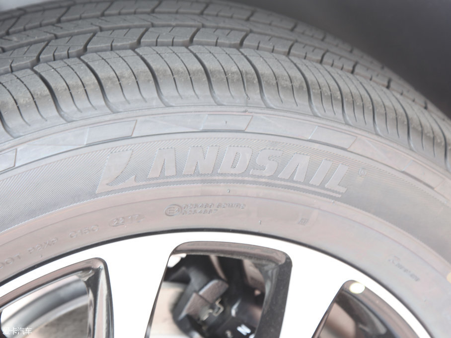 2017�̩T600 Coupe 1.5T  �Ԅ�(d��ng)��Ş��