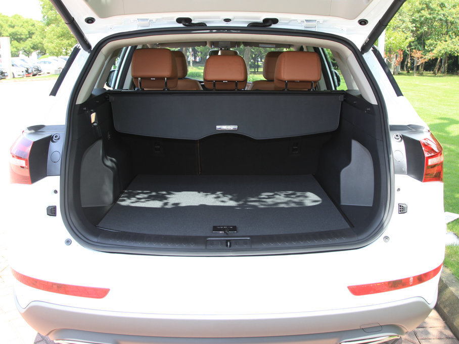 2017�̩T600 Coupe 1.5T  �Ԅ���Ş��