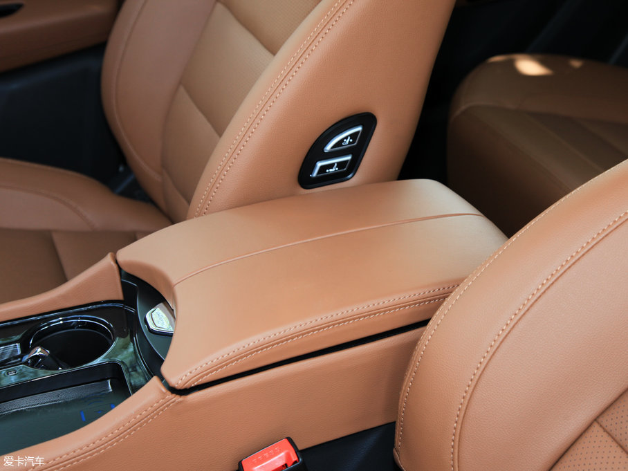 2017�̩T600 Coupe 1.5T  �Ԅ�(d��ng)��Ş��