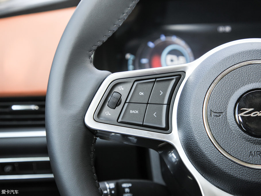 2017�̩T600 Coupe 1.5T  �Ԅ���Ş��