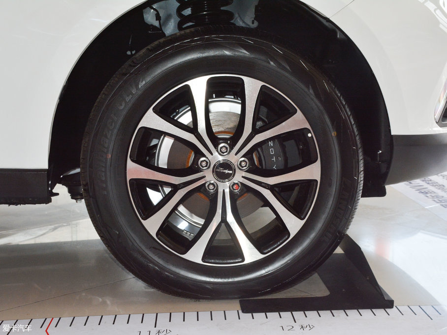 2017�̩T600 Coupe 1.8T  DCT���F��