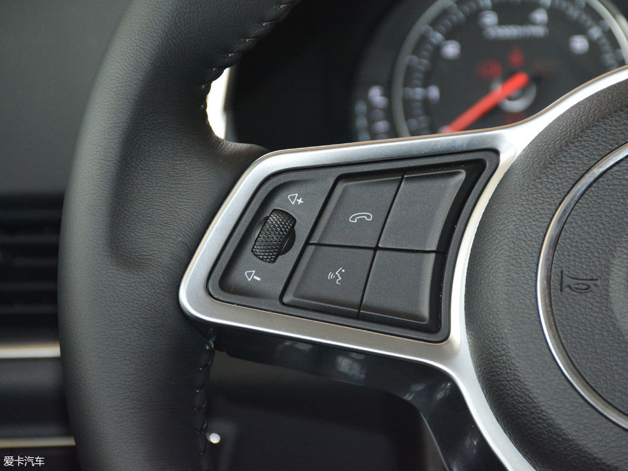 2017̩T600 Coupe 1.8T  DCTF