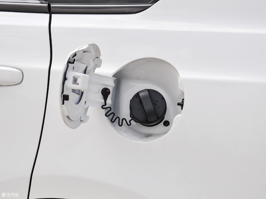 2017�̩T600 Coupe 1.5T  �ք�(d��ng)���A��