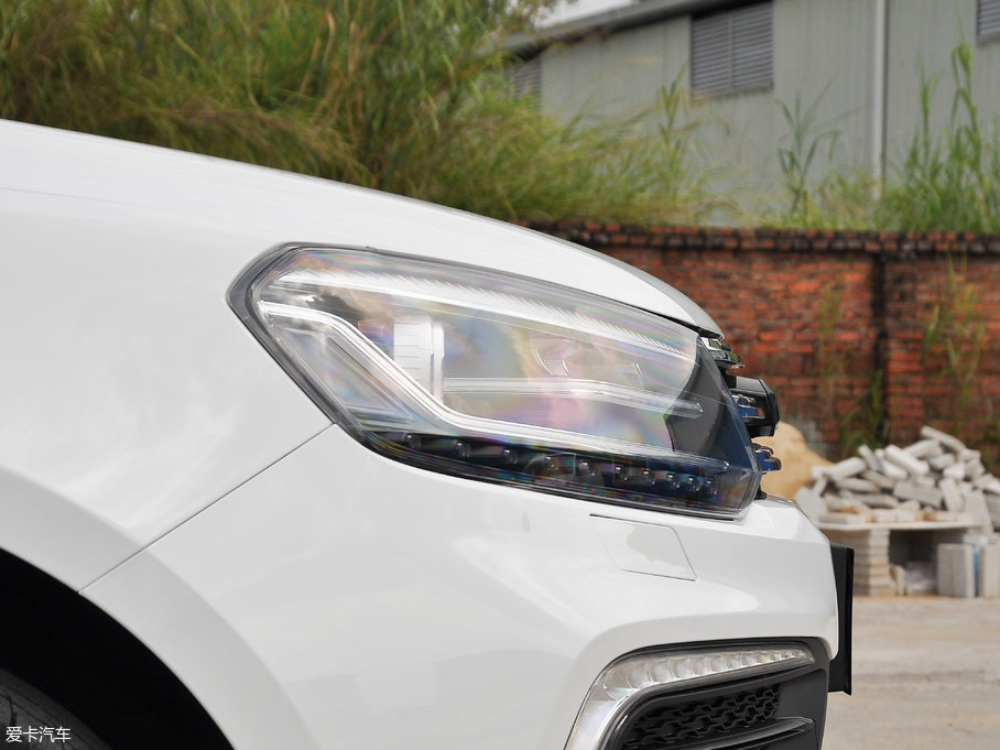 2017̩T600 Coupe 1.5T  քӺA