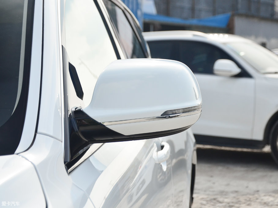 2017�̩T600 Coupe 1.5T  �ԄӺ��A��