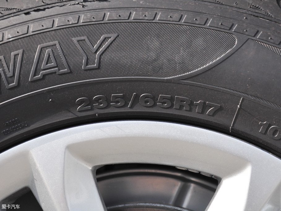 2017�̩T600 Coupe 1.5T  �ԄӺ��A��