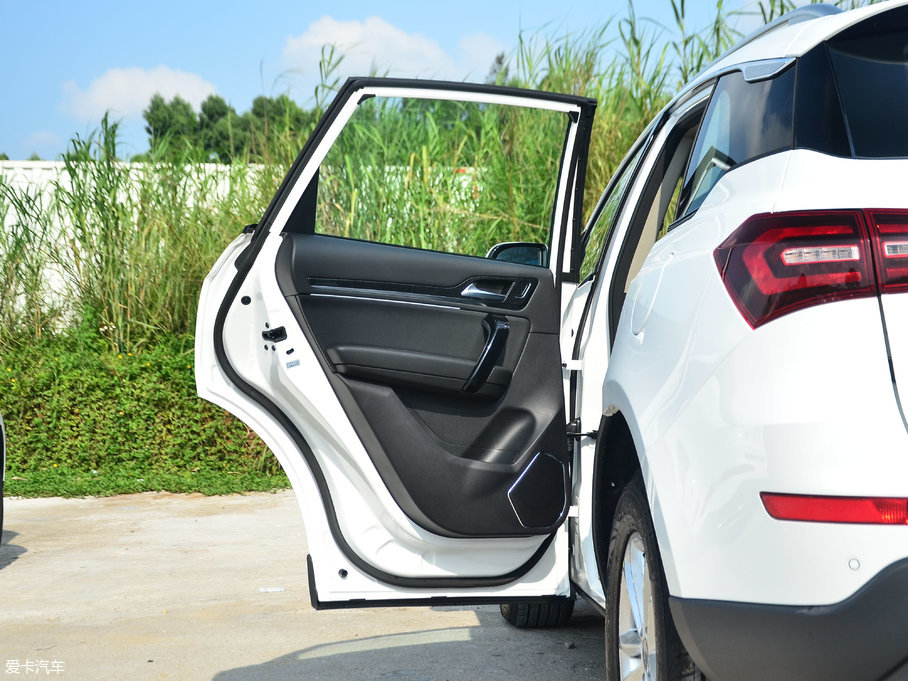 2017�̩T600 Coupe 1.5T  �Ԅ�(d��ng)���A��