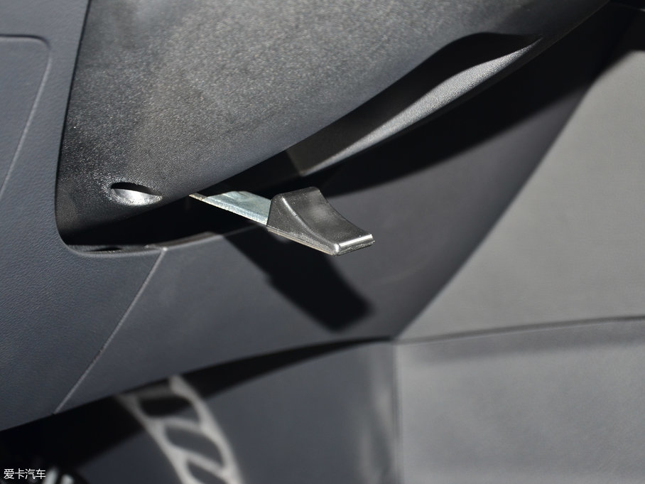 2017�̩T600 Coupe 1.5T  �Ԅ�(d��ng)���A��