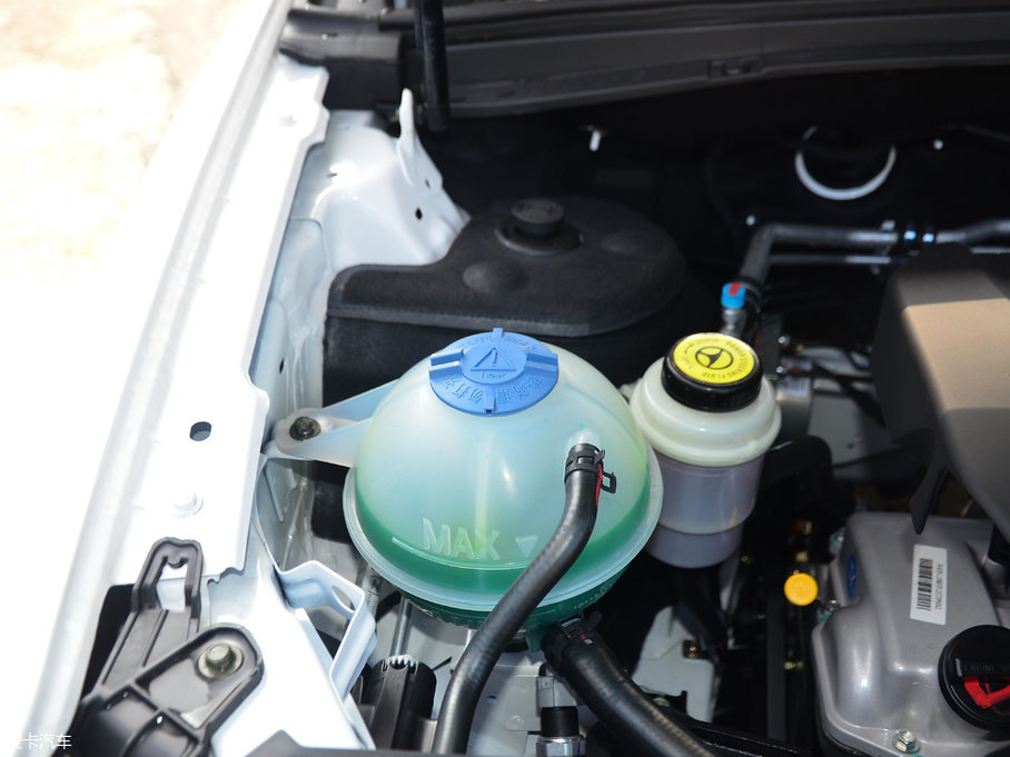 2017̩T600 Coupe 1.5T  ԄӺA