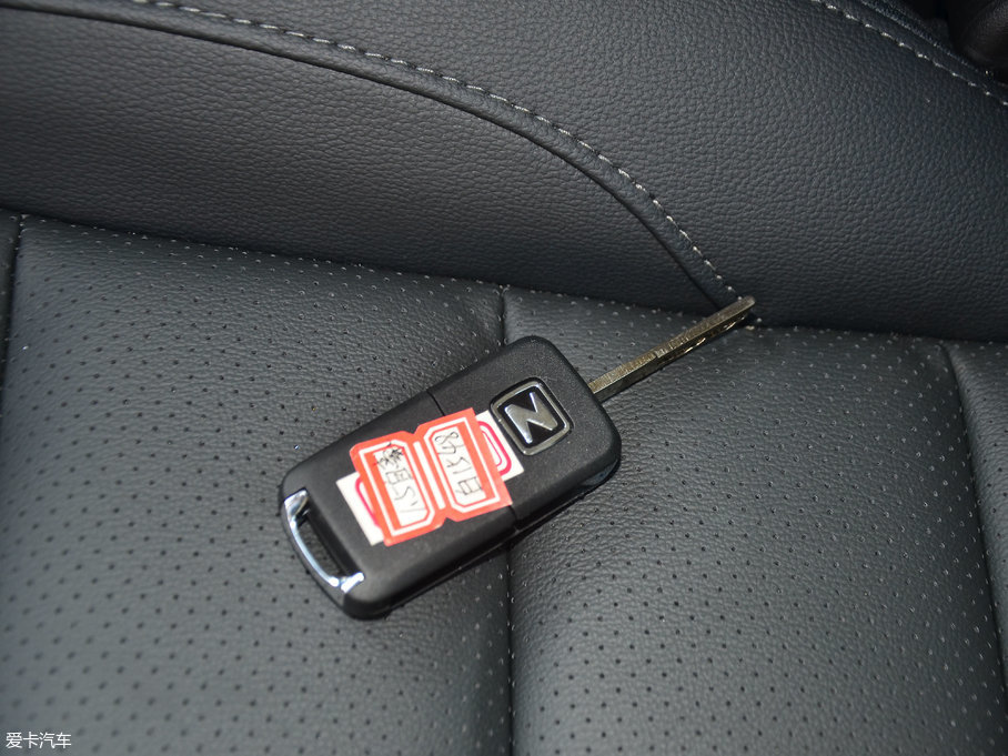 2017̩T600 Coupe 1.5T  ԄӺA