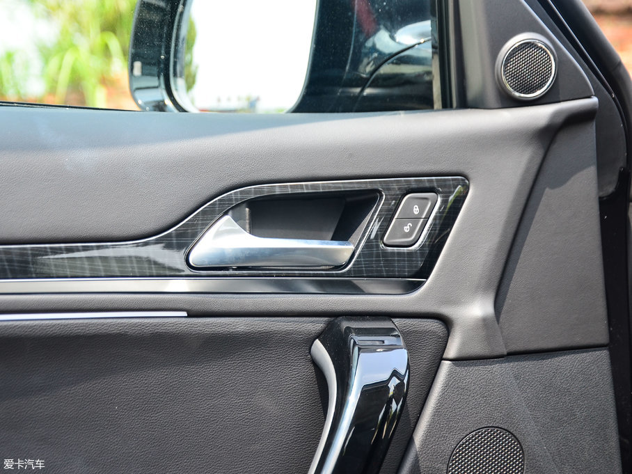 2017̩T600 Coupe 1.5T  ԄӺA