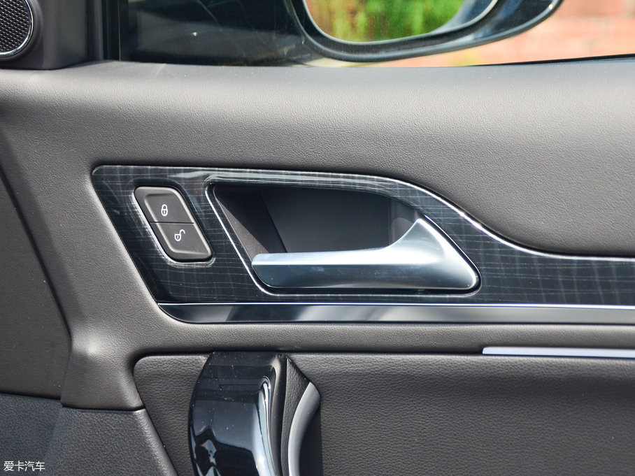 2017̩T600 Coupe 1.5T  ԄӺA