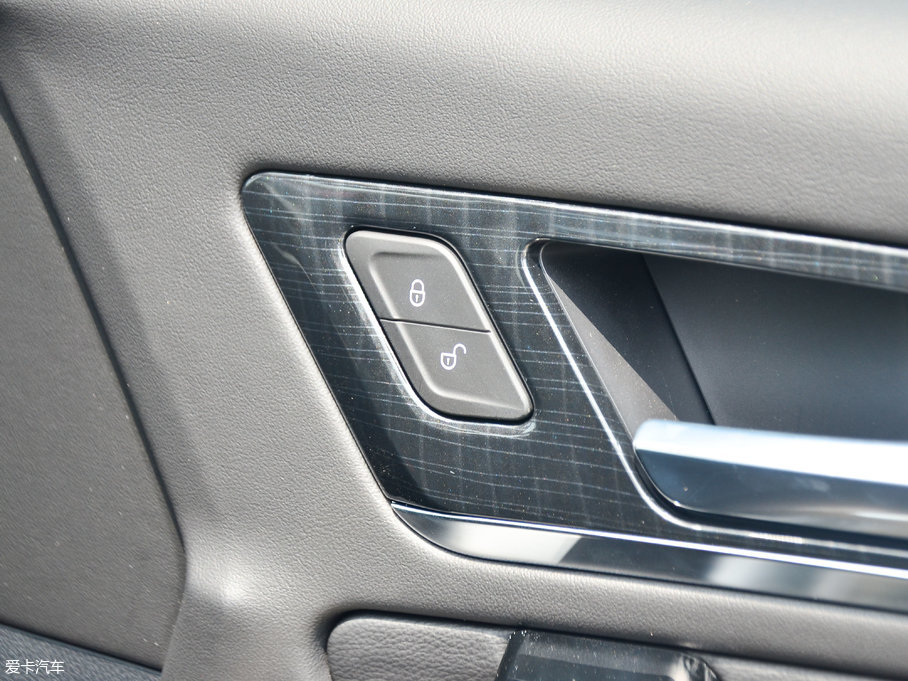 2017̩T600 Coupe 1.5T  ԄӺA