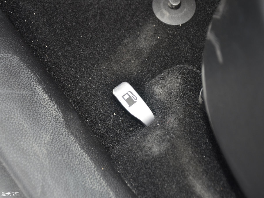 2017̩T600 Coupe 1.5T  ԄӺA