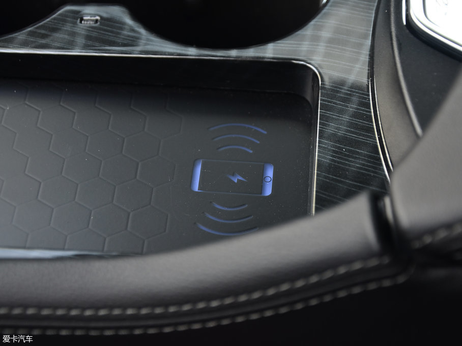 2017̩T600 Coupe 1.5T  ԄӺA