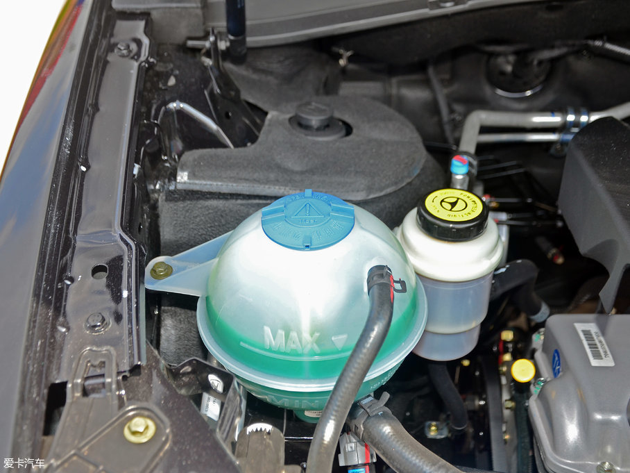 2017̩T600 Coupe 1.5T  ԄӺA