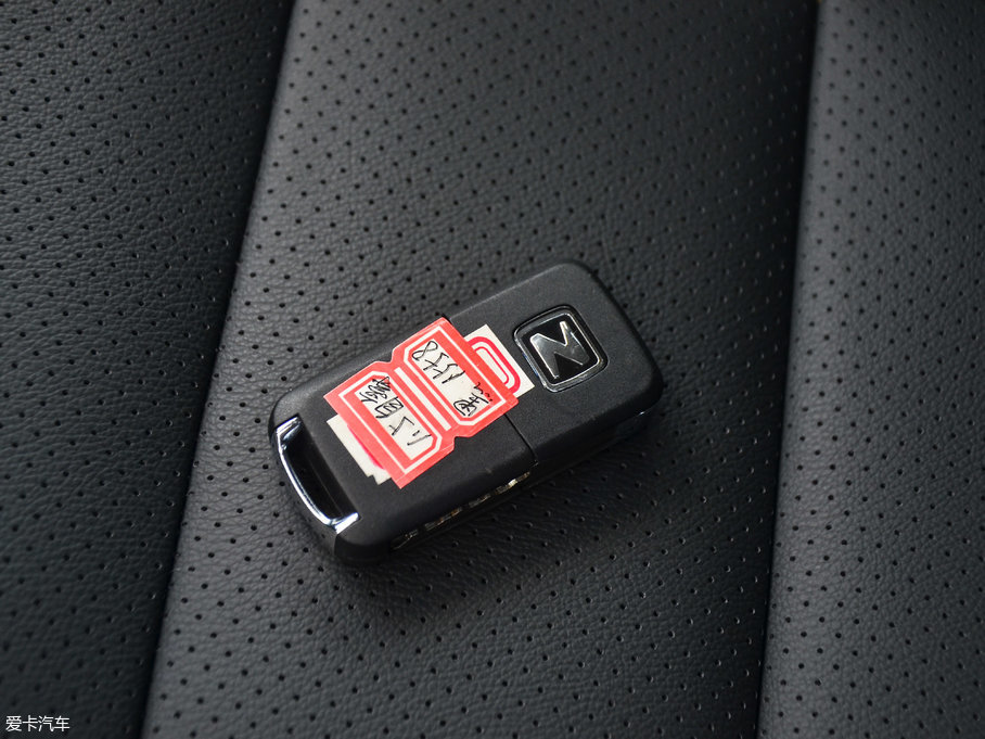 2017̩T600 Coupe 1.5T  ԄӺA