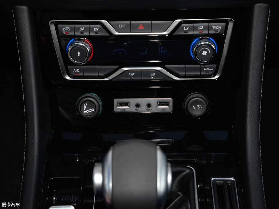 2017�̩T600 Coupe 1.8T  DCT���A��