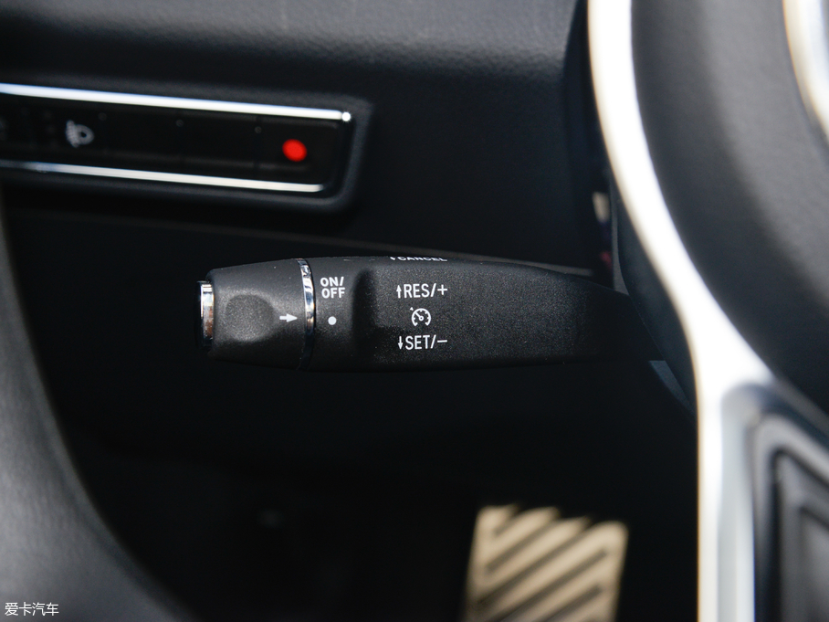 2017�̩T600 Coupe 1.8T  DCT���A��