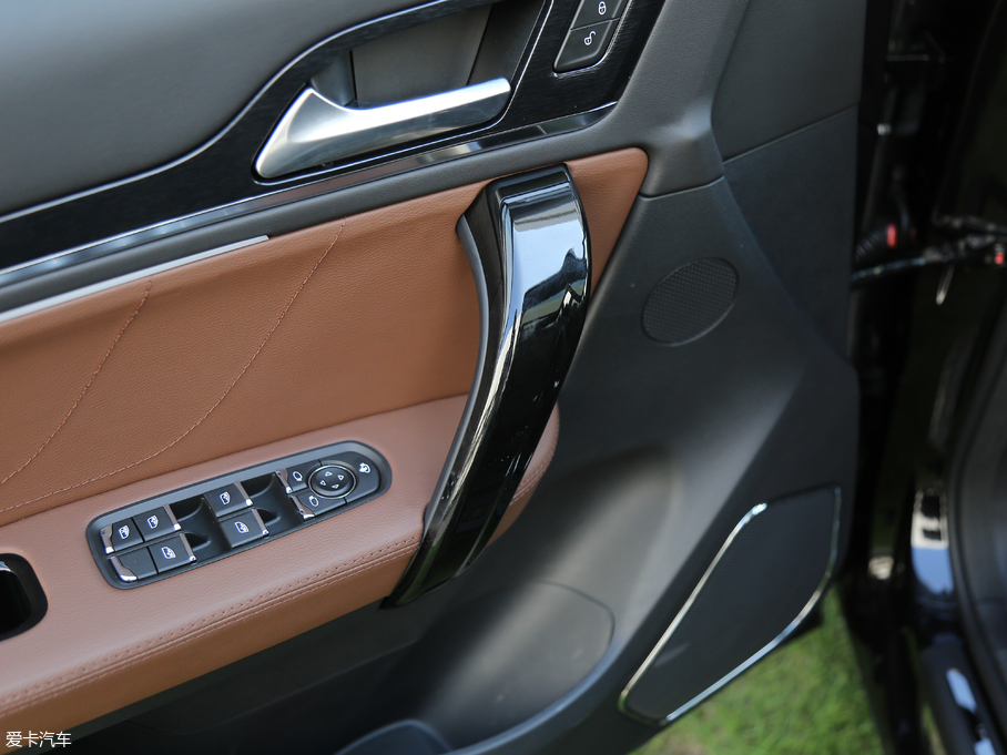 2017̩T600 Coupe 1.8T  DCTW