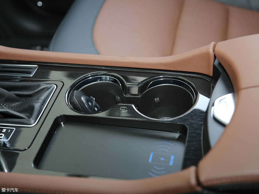 2017̩T600 Coupe 1.8T  DCTW