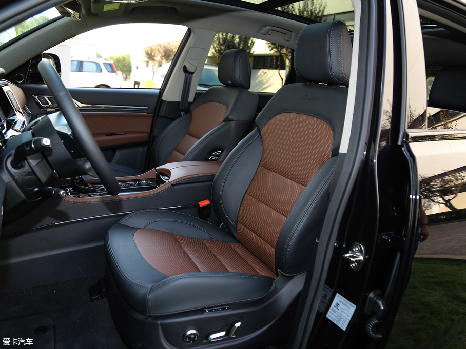 2017̩T600 Coupe 1.8T  DCTW