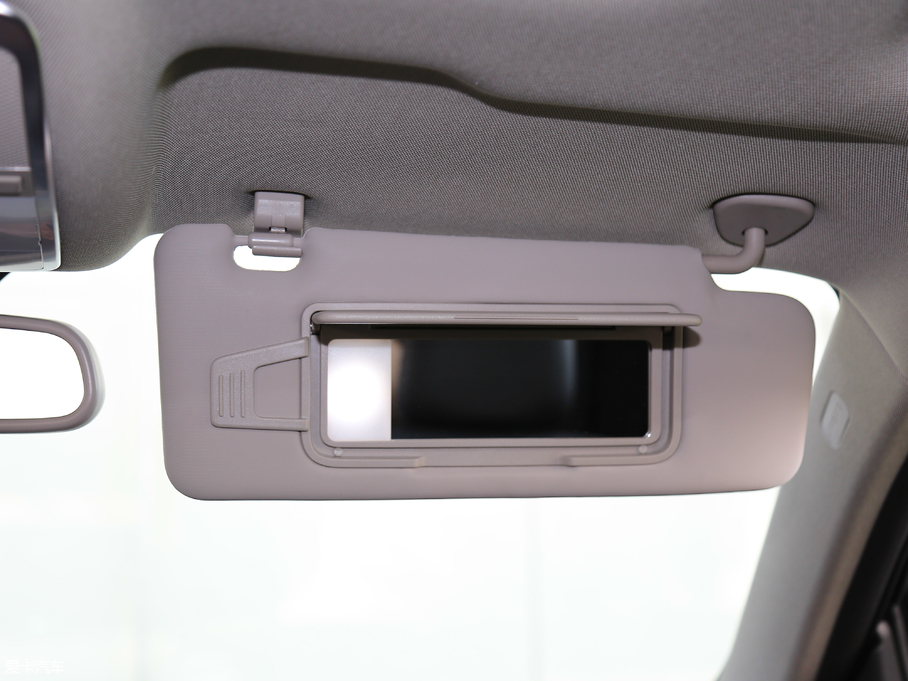 2017�̩T600 Coupe 1.8T  DCT��(li��n)�W(w��ng)������