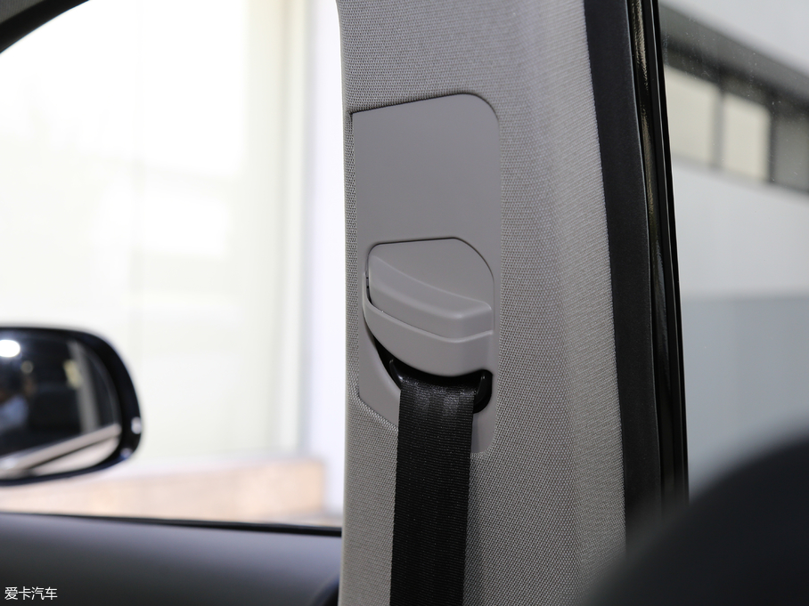 2017̩T600 Coupe 1.8T  DCT(lin)W(wng)