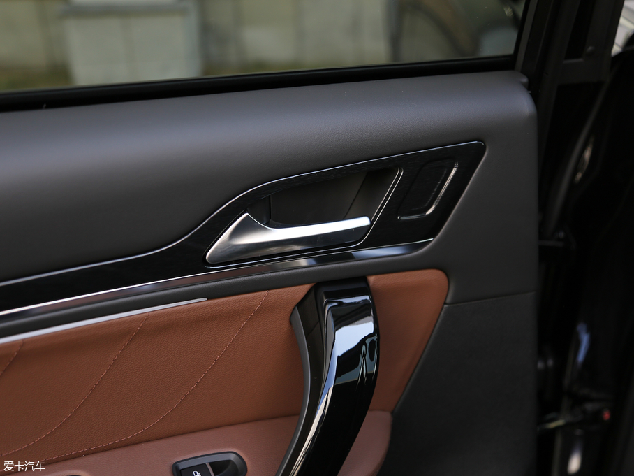 2017̩T600 Coupe 1.8T  DCTW