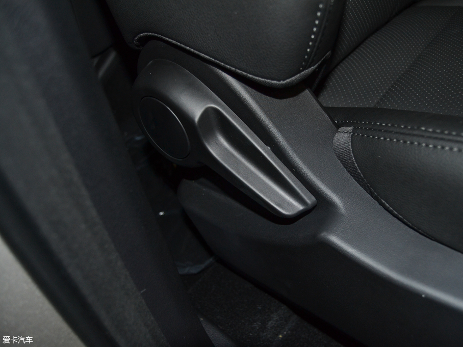 2017̩T600 Coupe 1.5T  Ԅ(dng)