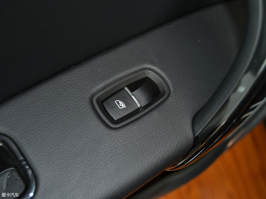 2017̩T600 Coupe 1.5T  Ԅ(dng)F