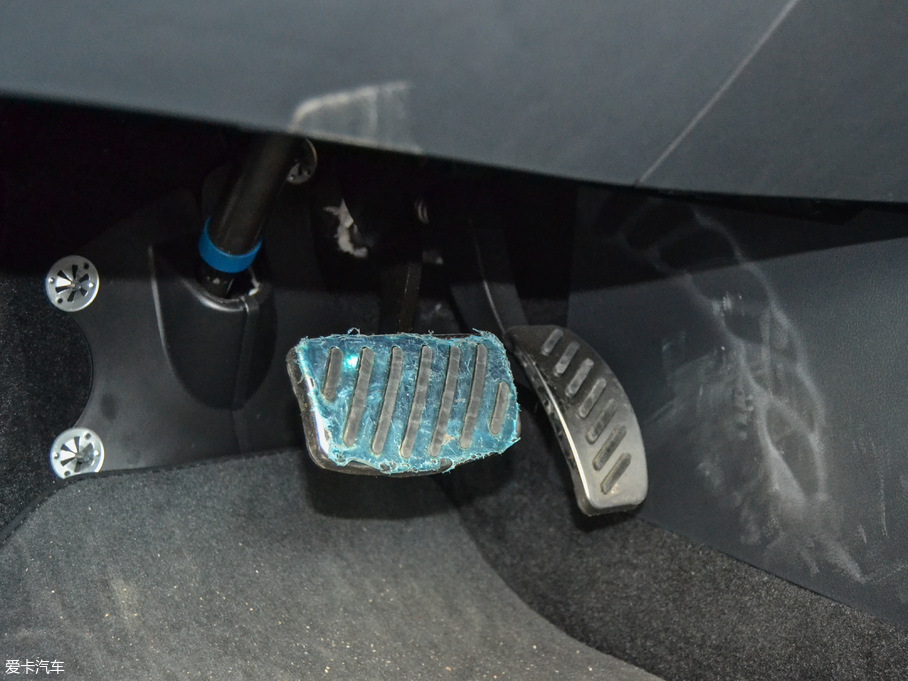 2017�̩T600 Coupe 1.5T  �Ԅ����F��