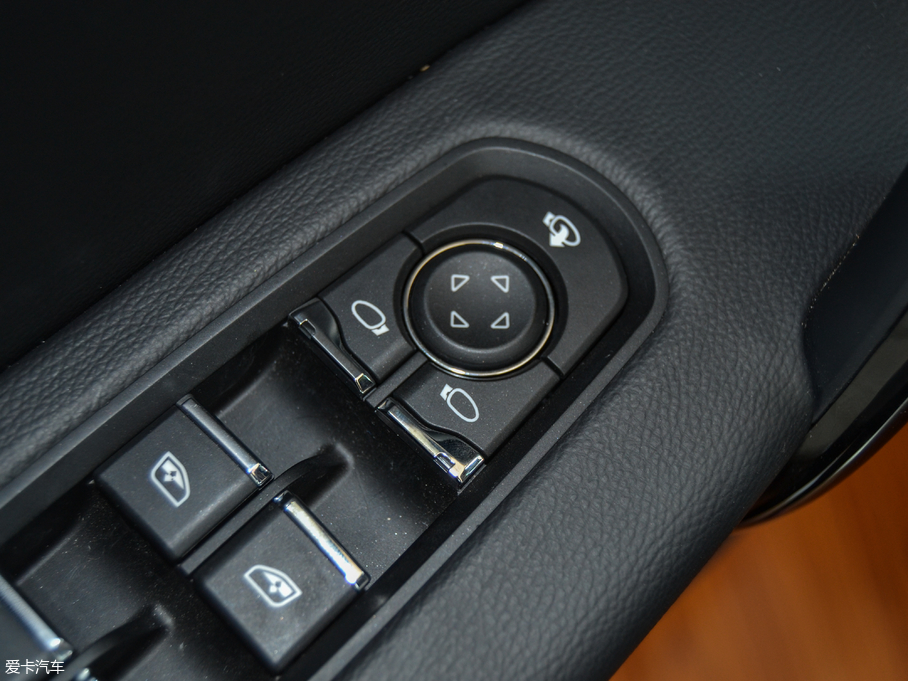 2017̩T600 Coupe 1.5T  ԄF