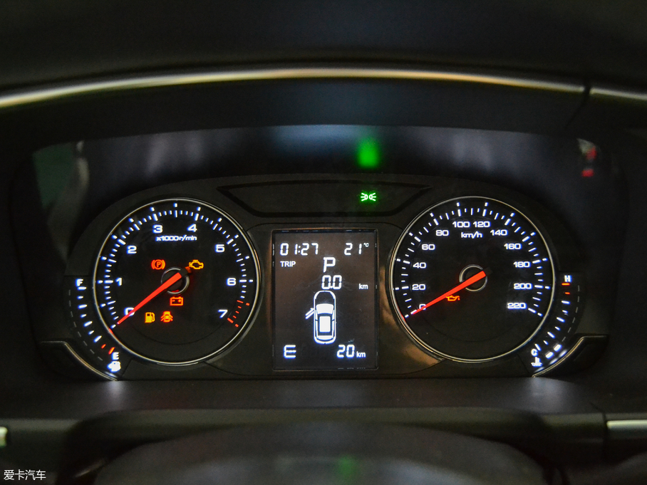 2017�̩T600 Coupe 1.5T  �Ԅ����F��